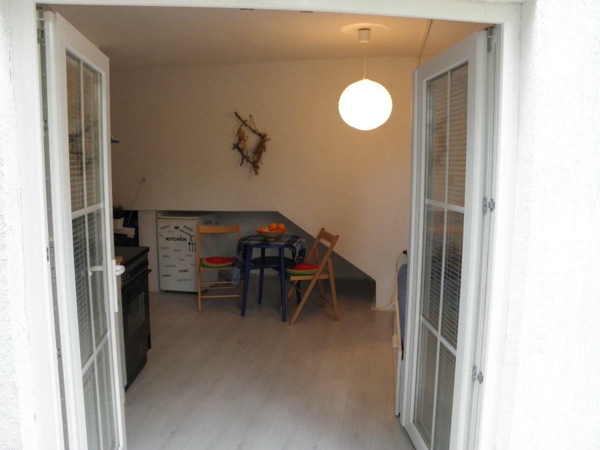 Hana Beach Apartment Novalja Eksteriør bilde